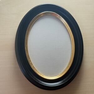 Vtg Oval Black Lacquer Picture Frame with Gold Gilt Lip 9" Gallery Wall Decor